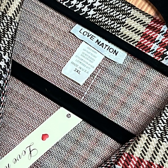 Love Nation Plaid Blazer size 3X - Picture 5 of 5